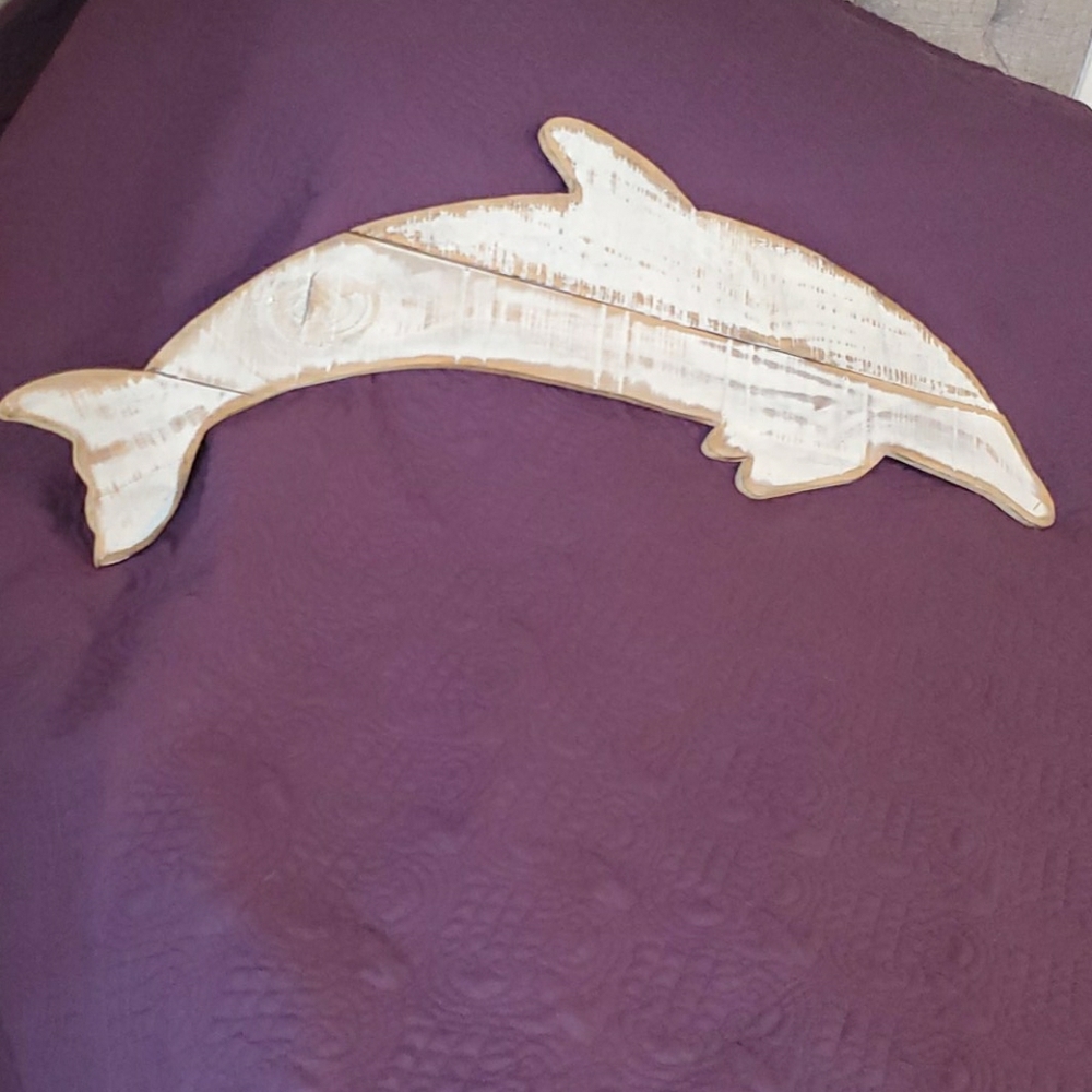 Wooden Dolphin Wallart 🐬